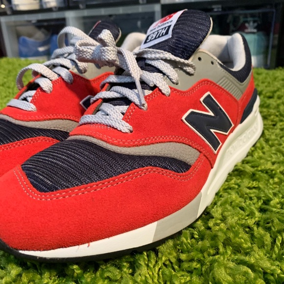 Men’s New Balance 997H - Picture 6 of 6